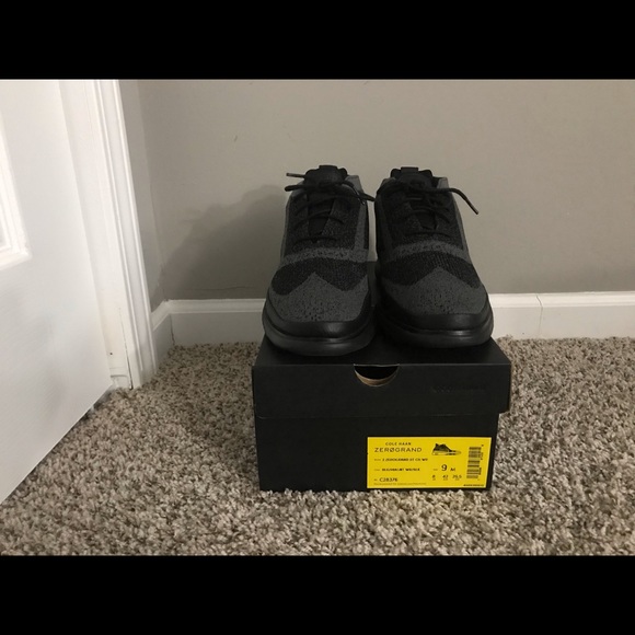 Mens Cole Haan Chukkas - Picture 2 of 6